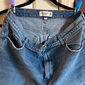 Abercrombie & Fitch Blue Jeans